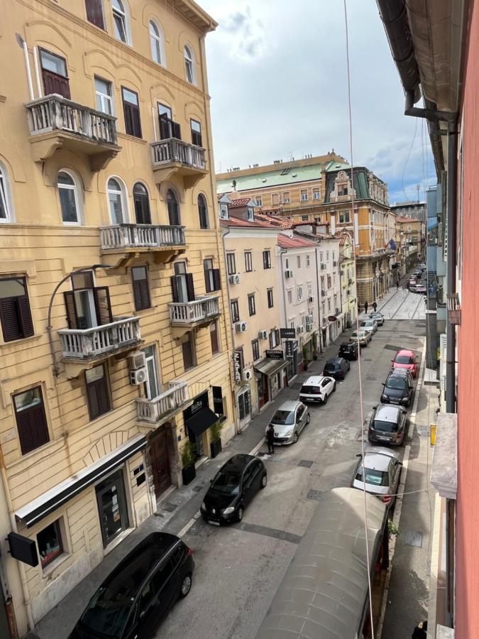 Ferienwohnung Apartman Lora Rijeka Exterior foto